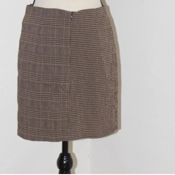 MNG Suit by Mango brown plaid mini skirt - Picture 2 of 9